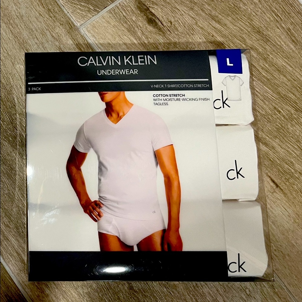 New! Men's Calvin Klein white V-necks